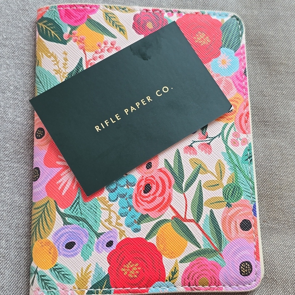 8 Rifle Paper Co Red and Pink Floral Passport Holders - Picture 3 of 6